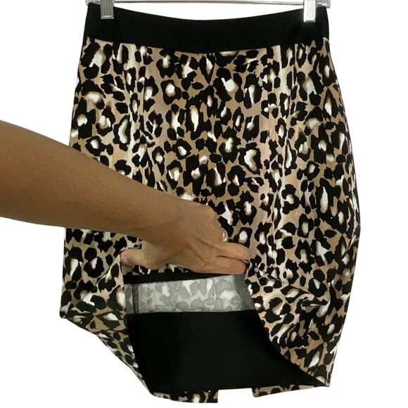 White House Black Market Cheetah Pencil Skirt, size 4, Lined, Poly & Spandex - Picture 7 of 10